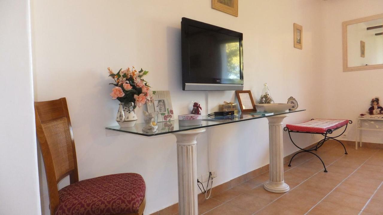 Les Chambres De L'Hote Antique Pietra Longa Salvini Exteriör bild